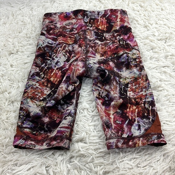 Lululemon Everlux and Mesh High-Rise Short 10" Urbantricity Multi / Dark Terraco - Picture 5 of 6